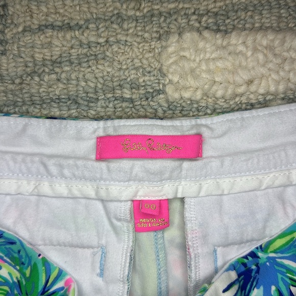 Lilly Pulitzer Shorts - Picture 3 of 3